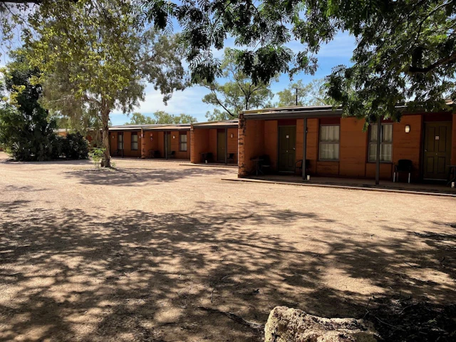 Territory Manor Motel & Caravan Park
