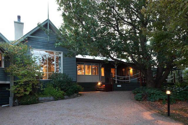Oak Tree Lodge