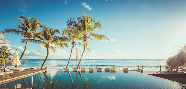 Carana Beach Hotel