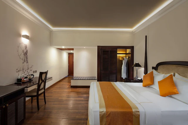 Earl's Regency Hotel