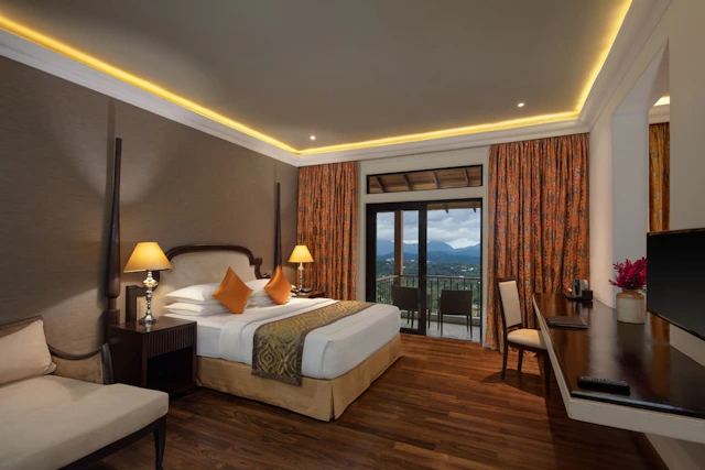 Earl's Regency Hotel