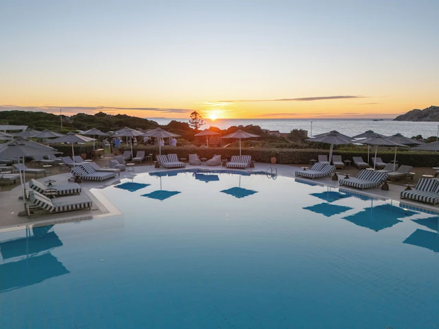 Mangia's Santa Teresa Sardinia, Curio Collection by Hilton