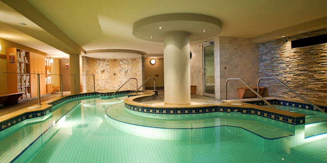 Banff Caribou Lodge and Spa