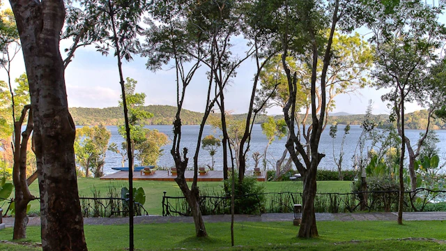 Deer Park Hotel