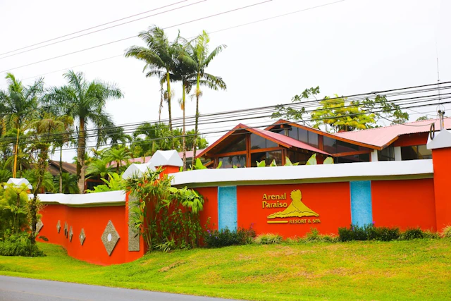 Arenal Paraíso Resort & Thermo Mineral Hot Springs