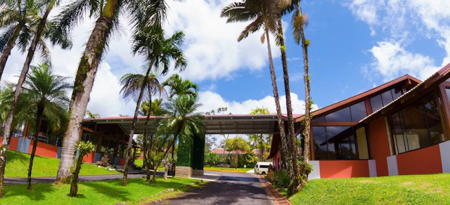 Arenal Paraíso Resort & Thermo Mineral Hot Springs