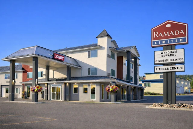 Ramada by Wyndham 100 Mile House